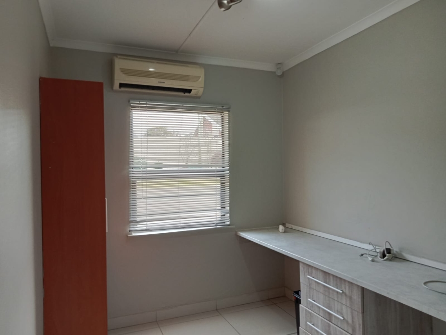 3 Bedroom Property for Sale in Gonubie Eastern Cape